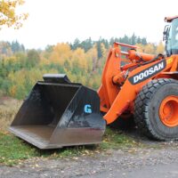 Lastskopa ED - fäste Stora BM, volym 3500 liter, bredd 3000 mm, med sparskär - Bild 3