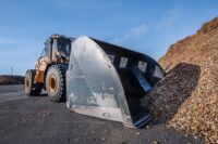 Högtippande lättmaterialskopa – fäste Stora BM, volym 5500 l, bredd 2750 mm, vikt 2200 kg, med sparskär - Bild 5