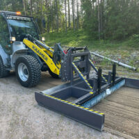 Avjämningsbalk Kompakt för hjullastare/traktor, bredd 3 m, med hydrauliskt skevfäste & skrapa | BSM Verkstads - Bild 3